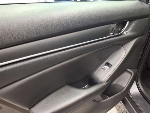 Used 2019 Honda Accord Sport image 14