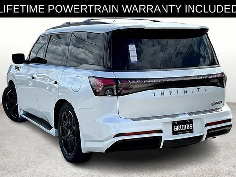 Certified 2026 INFINITI QX80 4WD w/ Sport Exterior Package image 5