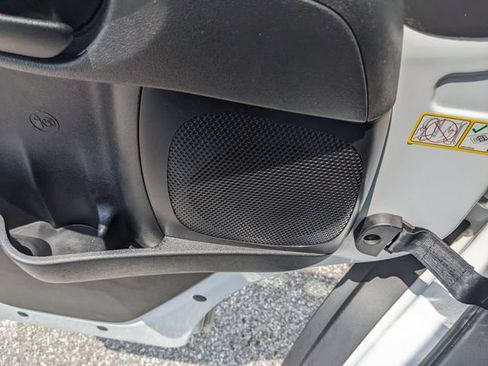 Used 2024 RAM ProMaster 2500 w/ Convenience Group FWD image 21