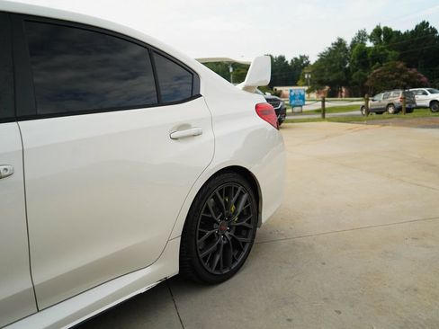 Used 2019 Subaru WRX STI AWD/4WD image 21