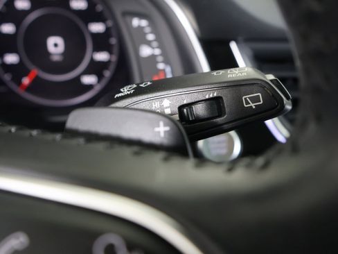 Used 2018 Audi Q7 3.0T Premium Plus w/ Premium Plus Package image 32