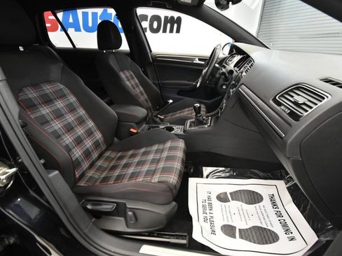 Used 2020 Volkswagen GTI S image 17