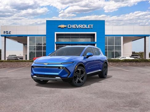 New 2026 Chevrolet Equinox EV LT w/ Convenience Package II FWD image 8