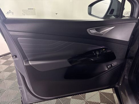 Certified 2023 Volkswagen ID.4 Pro S image 11