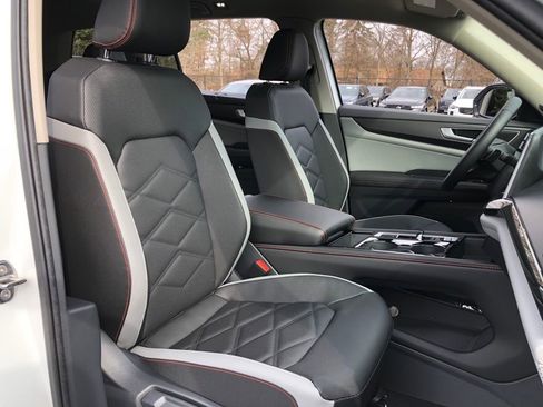 New 2026 Volkswagen Atlas Peak Edition AWD/4WD image 33