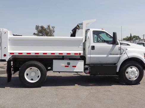 Used 2023 Ford F650 2WD Regular Cab Super Duty image 11