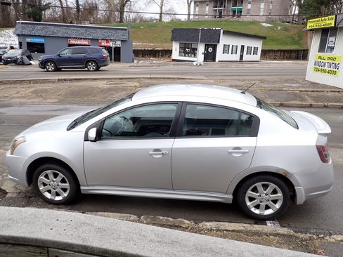 Used 2011 Nissan Sentra 2.0 SR w/ Convenience Pkg image 4
