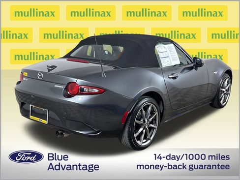 Used 2023 MAZDA MX-5 Miata Grand Touring RWD image 4
