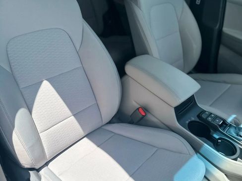 Used 2020 Hyundai Tucson SE image 13