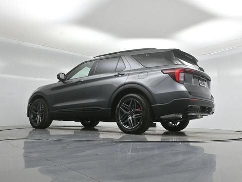 New 2026 Ford Explorer ST-Line w/ ST-Line Street Pack RWD image 49