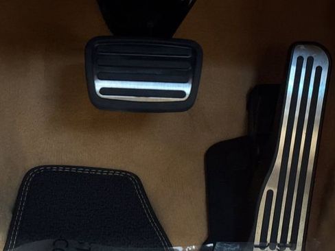 New 2025 Chevrolet Corvette Z06 w/ Z07 Performance Package image 35