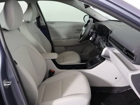 Used 2024 Hyundai Kona SE FWD image 18