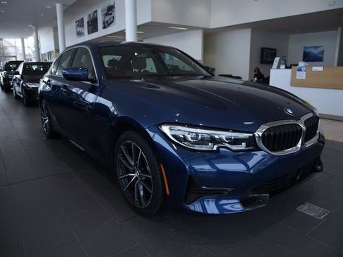 Used 2021 BMW 330e xDrive 330e xDrive w/ Premium Package image 4