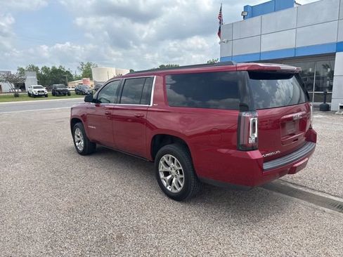Used 2015 GMC Yukon XL SLT w/ HD Trailering Package RWD image 8