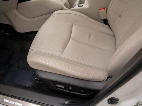 Used 2018 Nissan Rogue Sport SL image 13