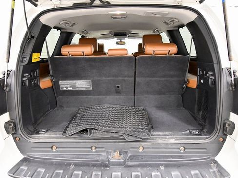Used 2013 Toyota Sequoia Platinum image 7