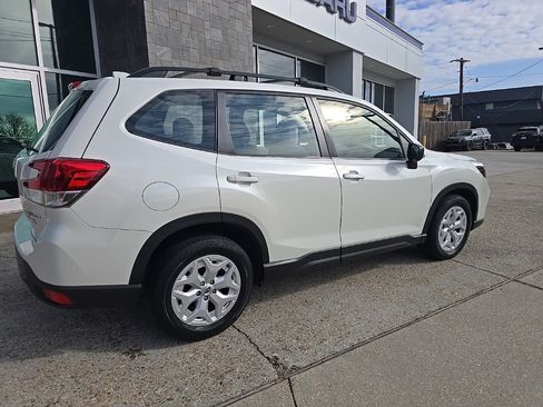 Used 2021 Subaru Forester image 11