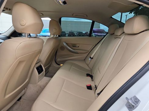 Used 2016 BMW 320i Sedan RWD image 14