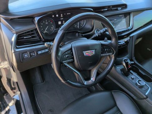 Used 2021 Cadillac XT6 Sport w/ Platinum Package image 14