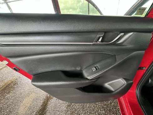 Used 2020 Honda Accord Sport image 31