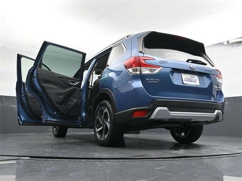 Used 2022 Subaru Forester Touring image 37