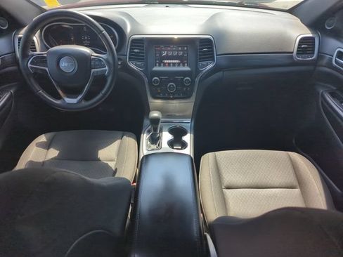 Used 2020 Jeep Grand Cherokee Laredo RWD image 14