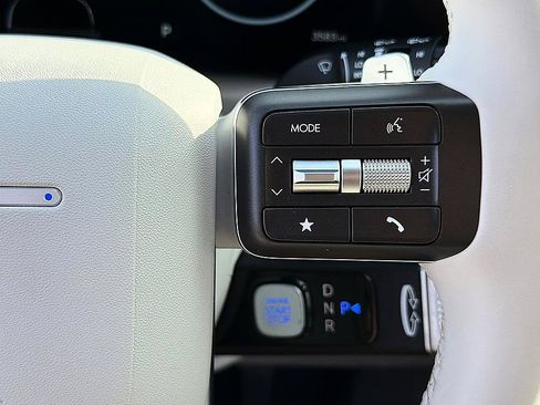 Certified 2026 Hyundai Palisade Limited AWD/4WD image 17