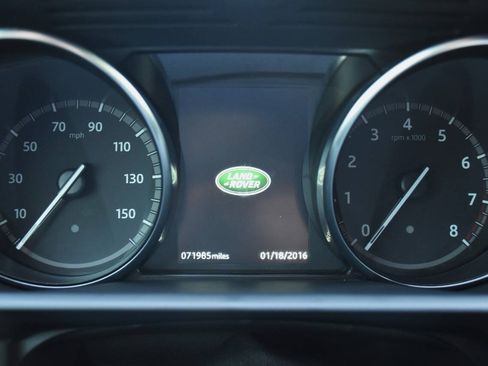Used 2019 Land Rover Discovery SE AWD/4WD image 17