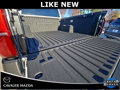 Used 2024 Toyota Tacoma SR image 32
