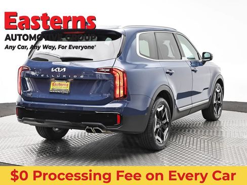 Used 2025 Kia Telluride S FWD image 6