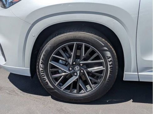 New 2026 Lexus TX 350 AWD image 9