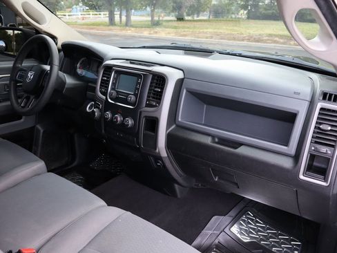 Used 2018 RAM 1500 Express image 16