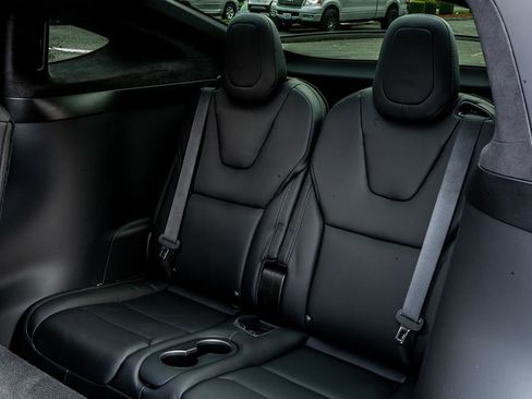 Used 2019 Tesla Model X 75D image 35