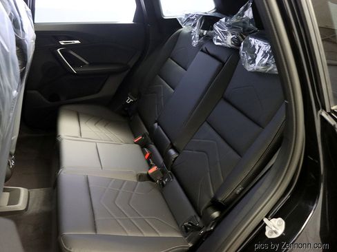 Used 2025 BMW X1 xDrive28i w/ Technology Package image 12