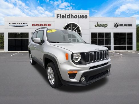 Used 2021 Jeep Renegade Latitude w/ Convenience Group AWD/4WD image 3