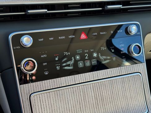 New 2026 Genesis GV80 2.5T Prestige image 38