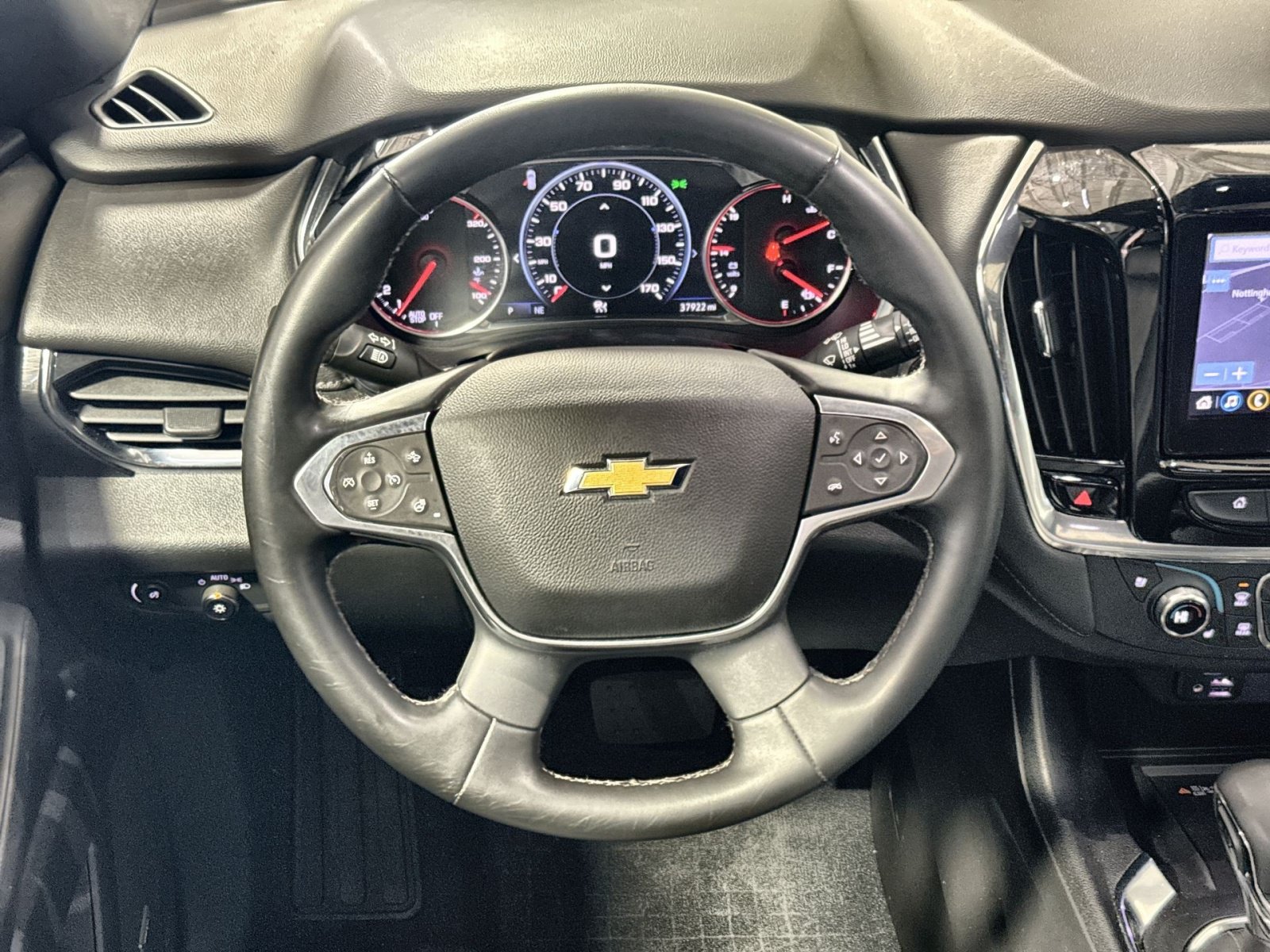 Used 2023 Chevrolet Traverse High Country AWD/4WD image 17