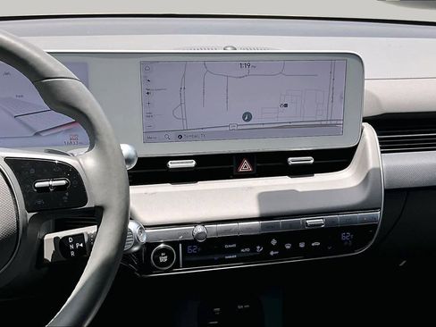 Used 2024 Hyundai Ioniq 5 SEL RWD image 6