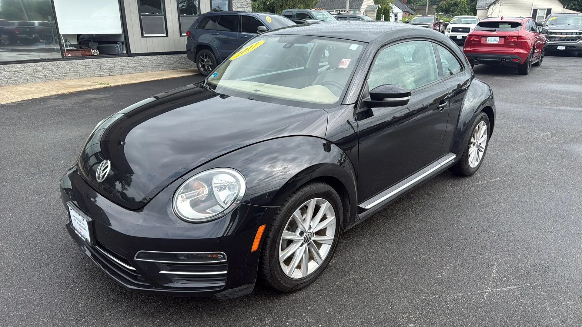 Used 2017 Volkswagen Beetle 1.8T SE FWD image 3