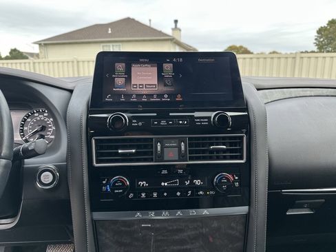 Used 2023 Nissan Armada Platinum image 38