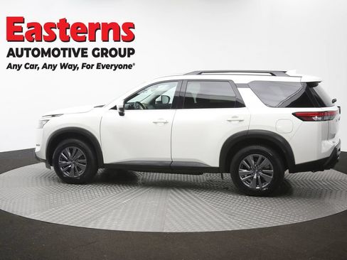 Used 2023 Nissan Pathfinder SV w/ SV Premium Package AWD/4WD image 64