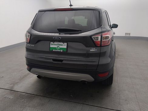 Used 2017 Ford Escape SE image 7
