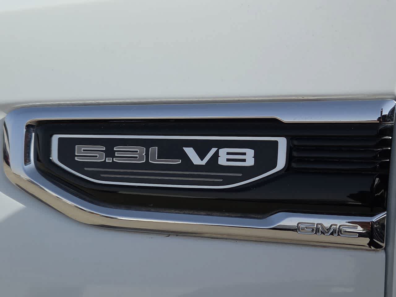 Used 2023 GMC Sierra 1500 SLT AWD/4WD image 11