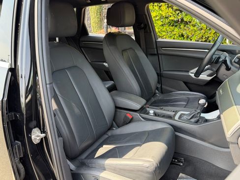 Used 2023 Audi Q3 2.0T Premium image 34