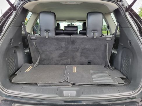 Used 2018 Nissan Pathfinder SL w/ Midnight Edition Package AWD/4WD image 31