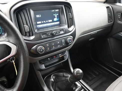 Used 2018 Chevrolet Colorado W/T w/ WT Convenience Package RWD image 8