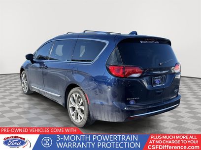 Used 2018 Chrysler Pacifica Limited w/ Tire & Wheel Group