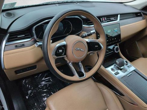 Used 2022 Jaguar F-PACE S image 10