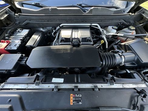 Used 2024 GMC Canyon Elevation w/ Convenience Package image 24