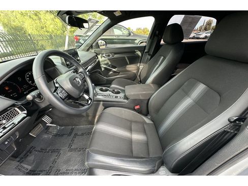 Used 2025 Honda Civic Sport image 10